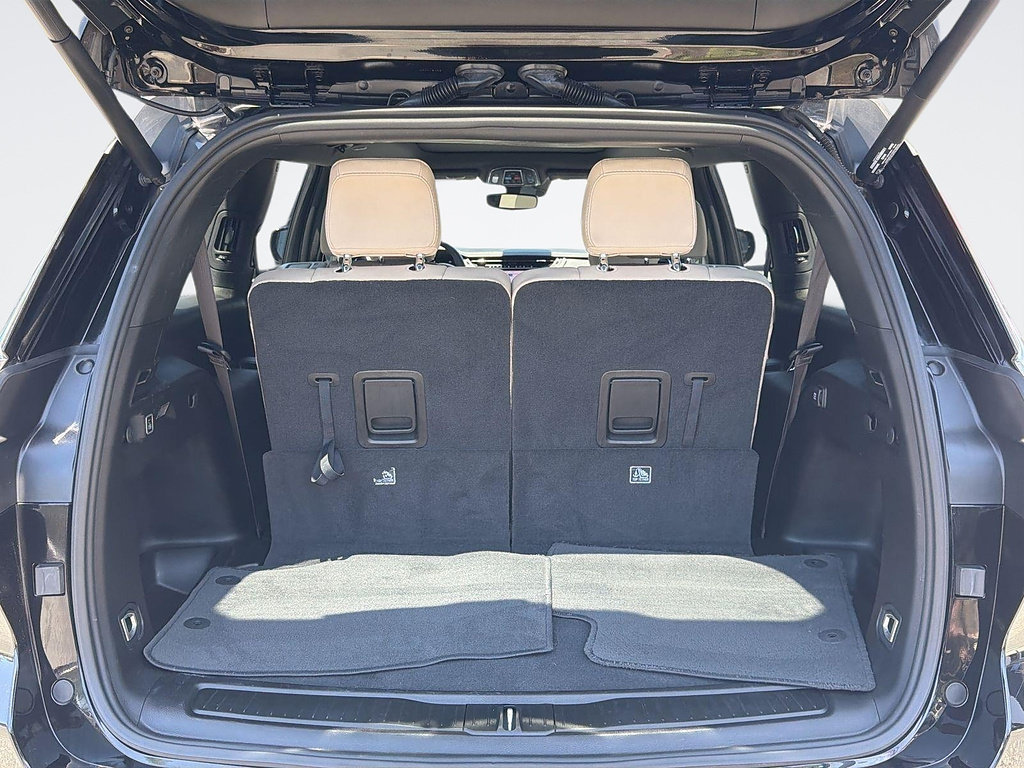 Used 2023 Jeep Grand Cherokee L Limited RWD image 28