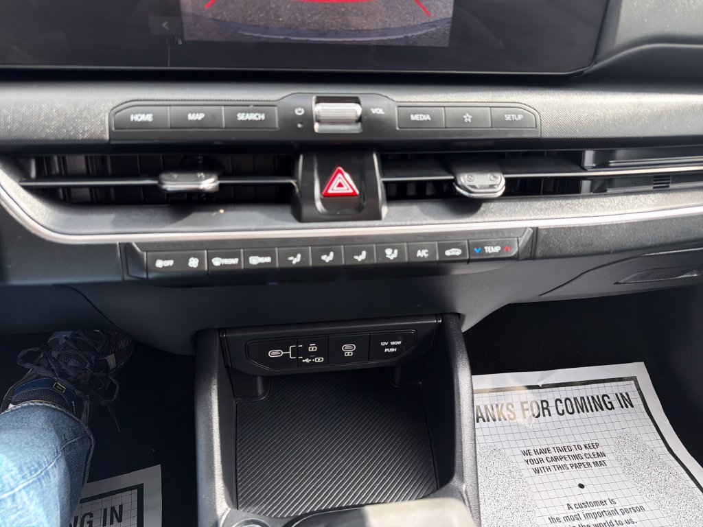 Used 2025 Kia K4 FWD image 22