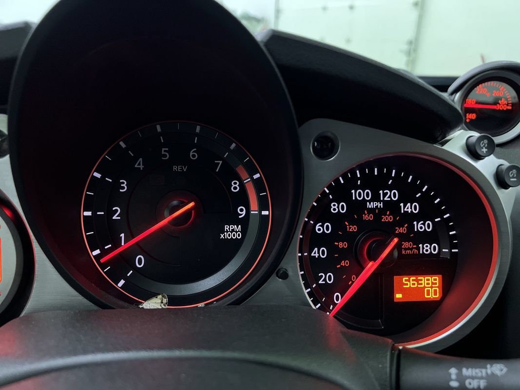 Used 2012 Nissan 370Z Touring RWD image 17