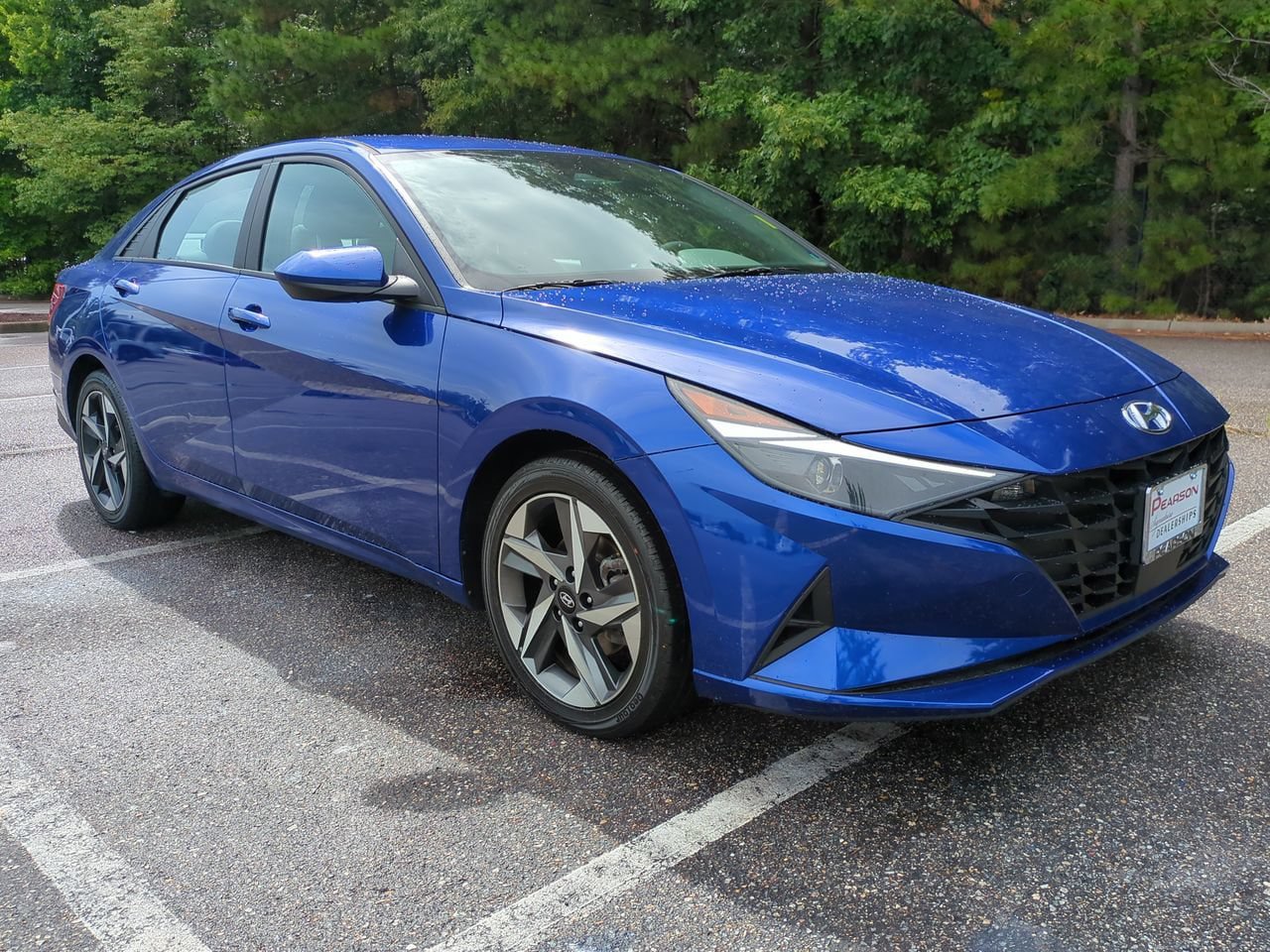 Used 2023 Hyundai Elantra SEL w/ Convenience Package FWD image 2