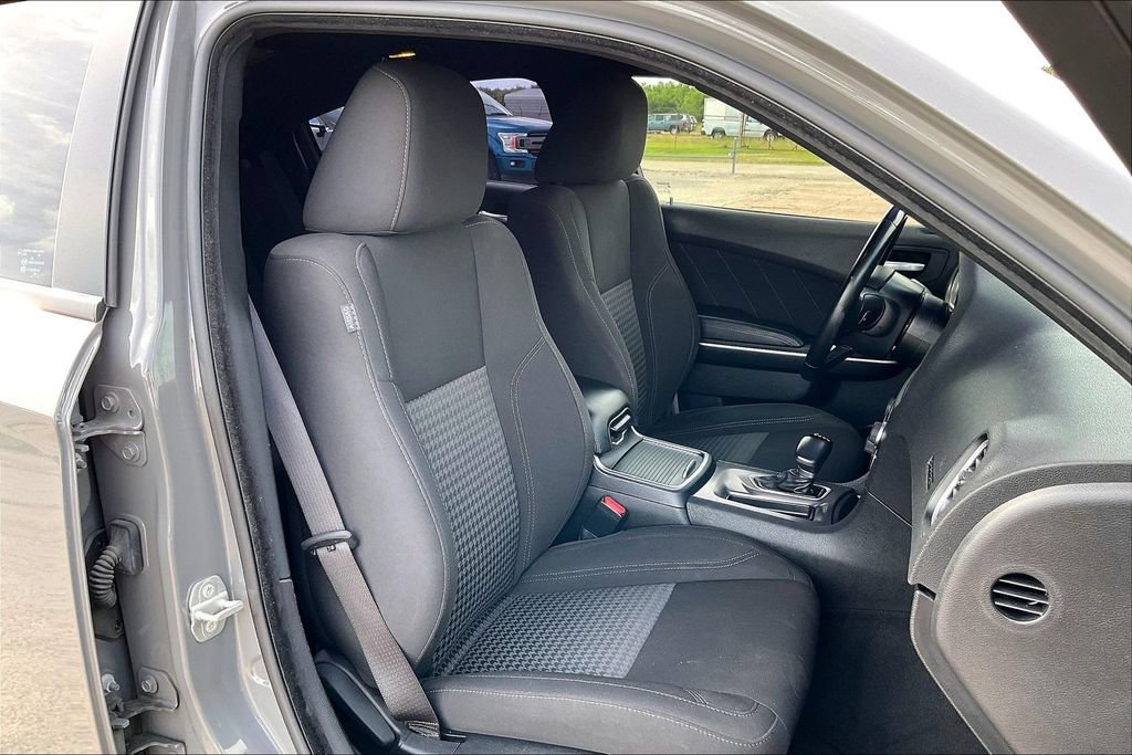 Certified 2023 Dodge Charger SXT RWD image 29