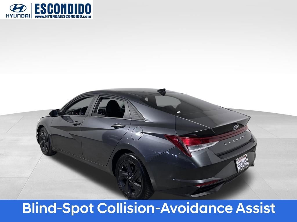 Used 2023 Hyundai Elantra SEL FWD image 3