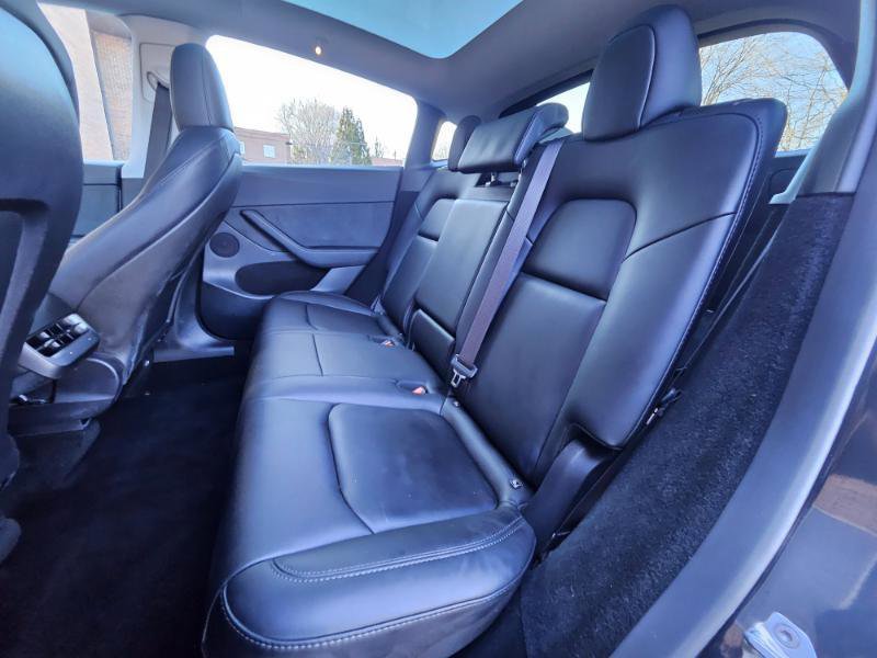 Used 2024 Tesla Model Y Long Range RWD image 59