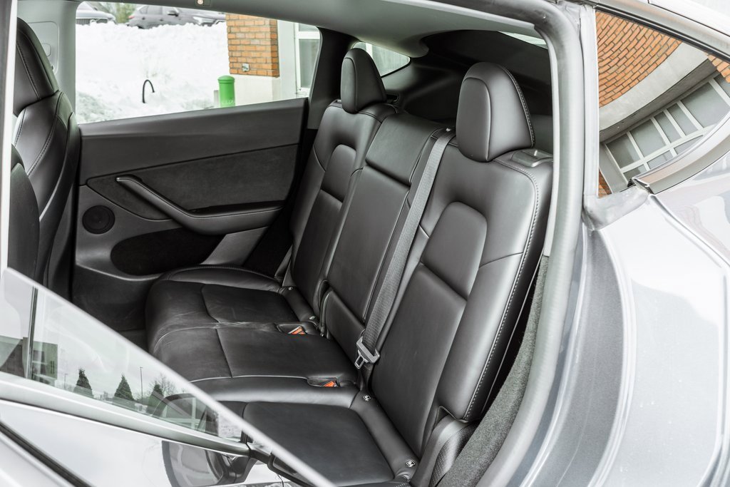 Used 2022 Tesla Model Y Performance image 24