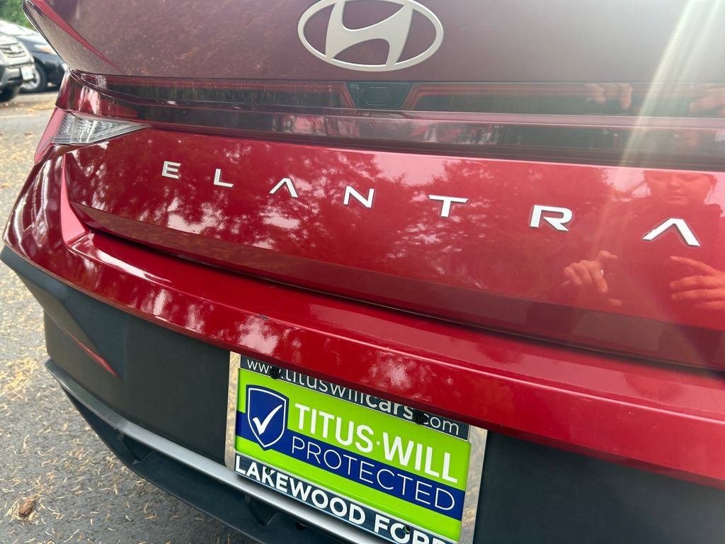 Used 2024 Hyundai Elantra SEL image 31