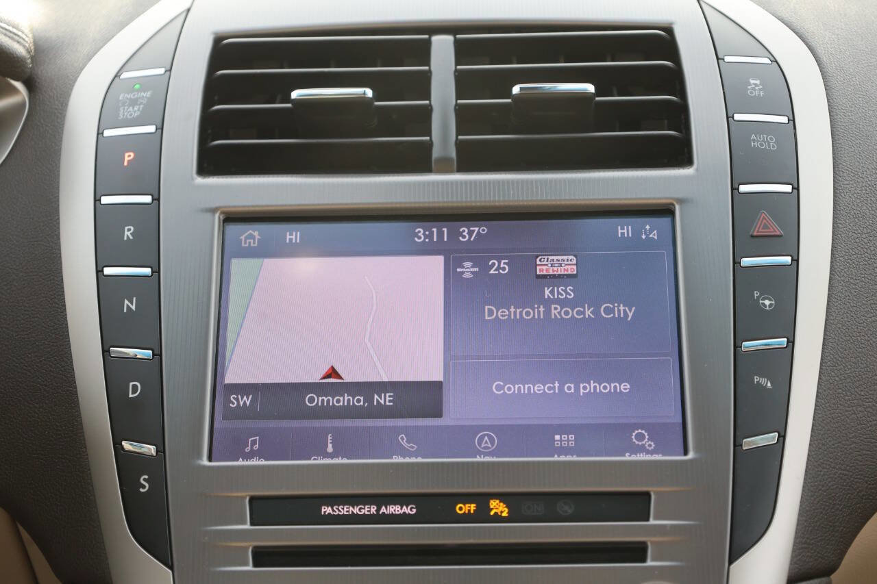 Used 2020 Lincoln MKZ Reserve w/ Elements Package image 20