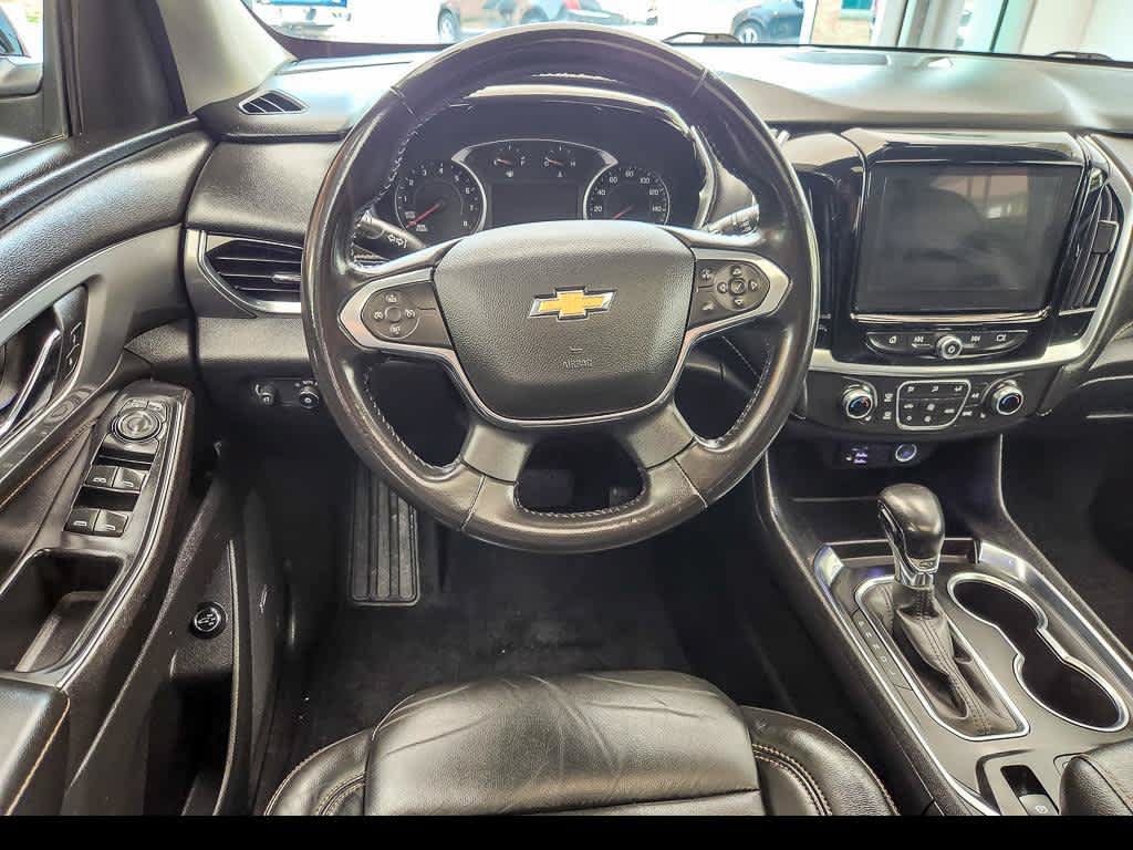 Used 2021 Chevrolet Traverse LT w/ LT Premium Package AWD/4WD image 15