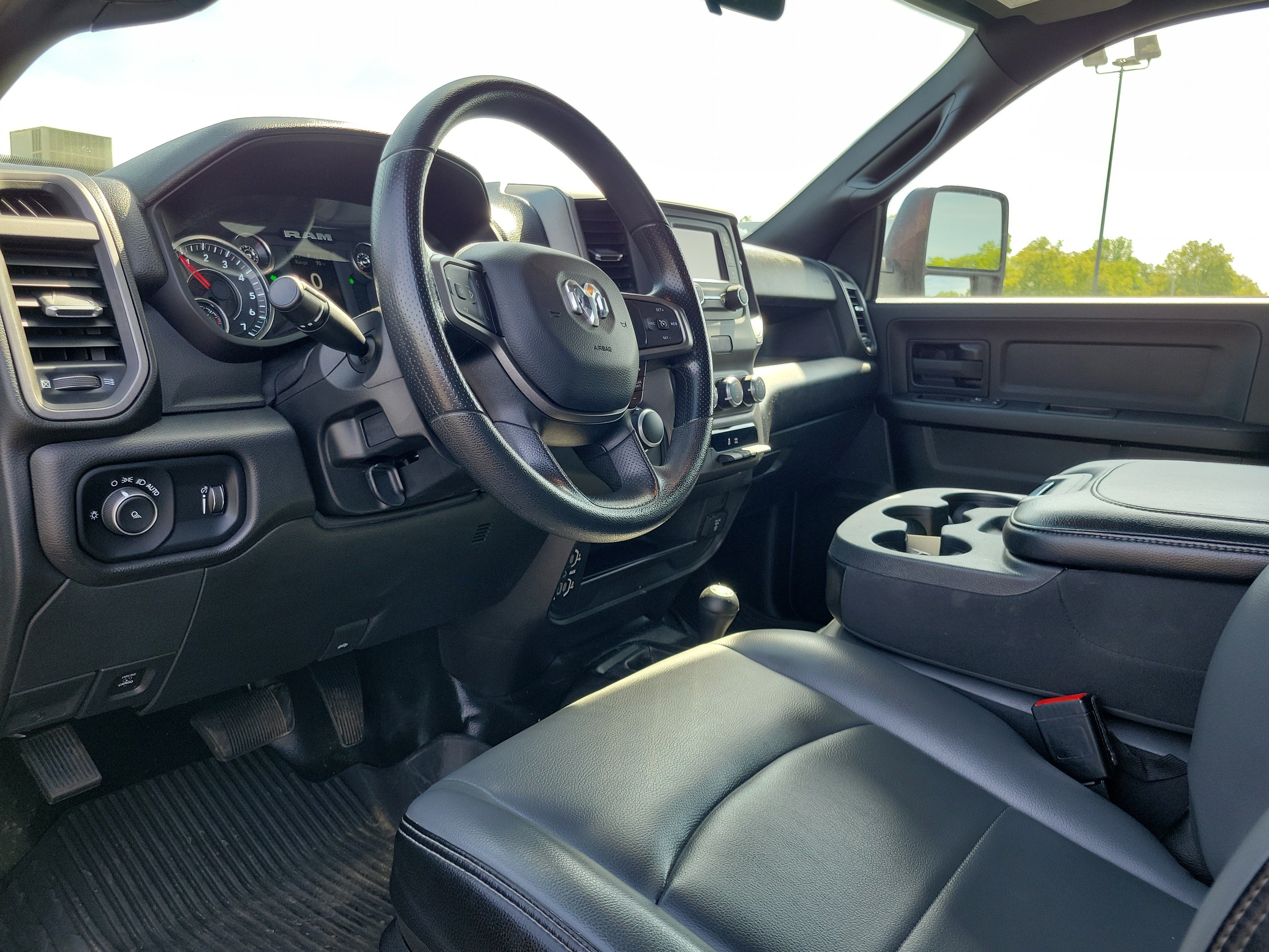 Used 2023 RAM 2500 Tradesman w/ Chrome Appearance Group AWD/4WD image 19