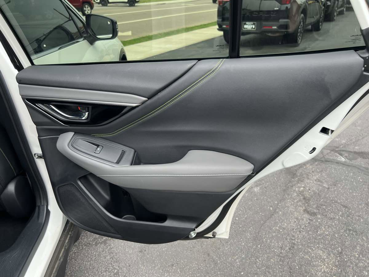 Used 2020 Subaru Outback Onyx Edition XT w/ Popular Package #2 image 17