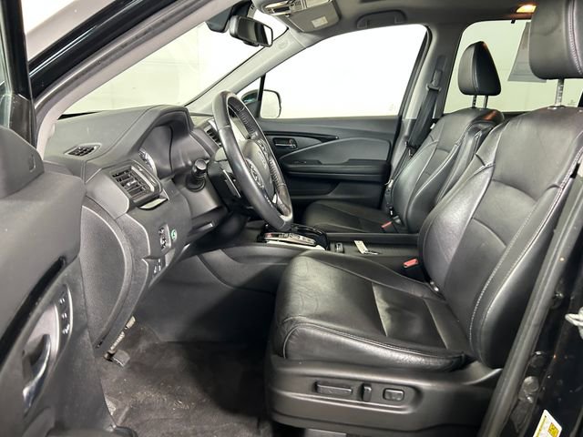 Used 2017 Honda Pilot Elite image 12