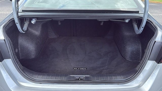 Used 2024 Nissan Altima 2.5 SV image 9
