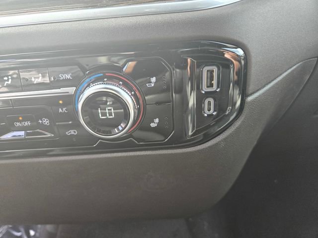 New 2026 GMC Sierra 1500 SLE w/ Preferred Package image 17