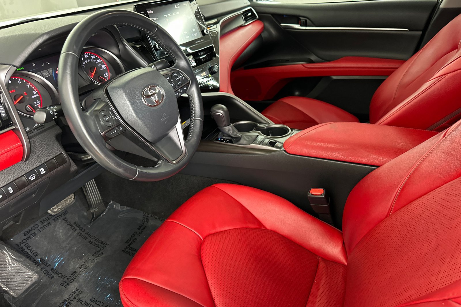 Used 2021 Toyota Camry XSE w/ Carpet Mat Package (TMS) FWD image 10