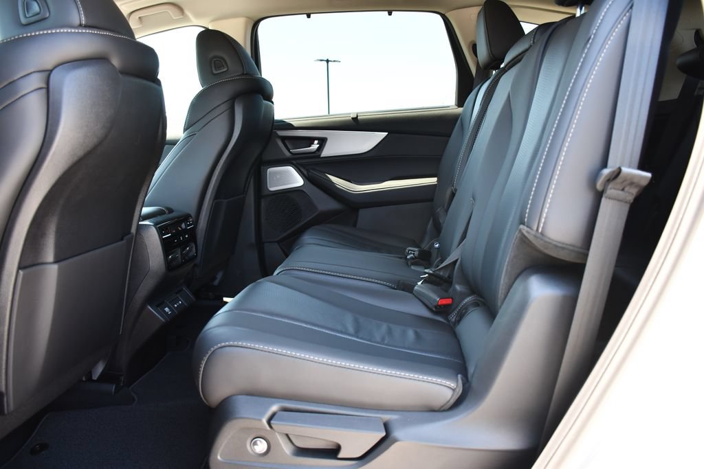 Certified 2026 Acura MDX w/ Technology Package FWD image 22