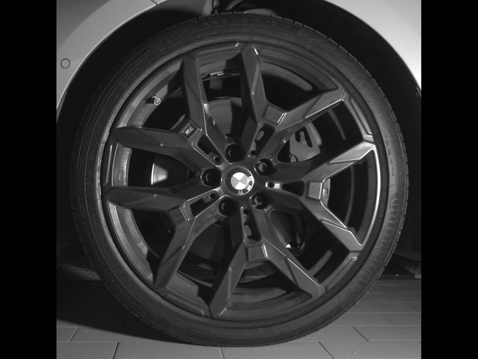 Certified 2025 BMW 230i Coupe w/ M Sport Package RWD image 10