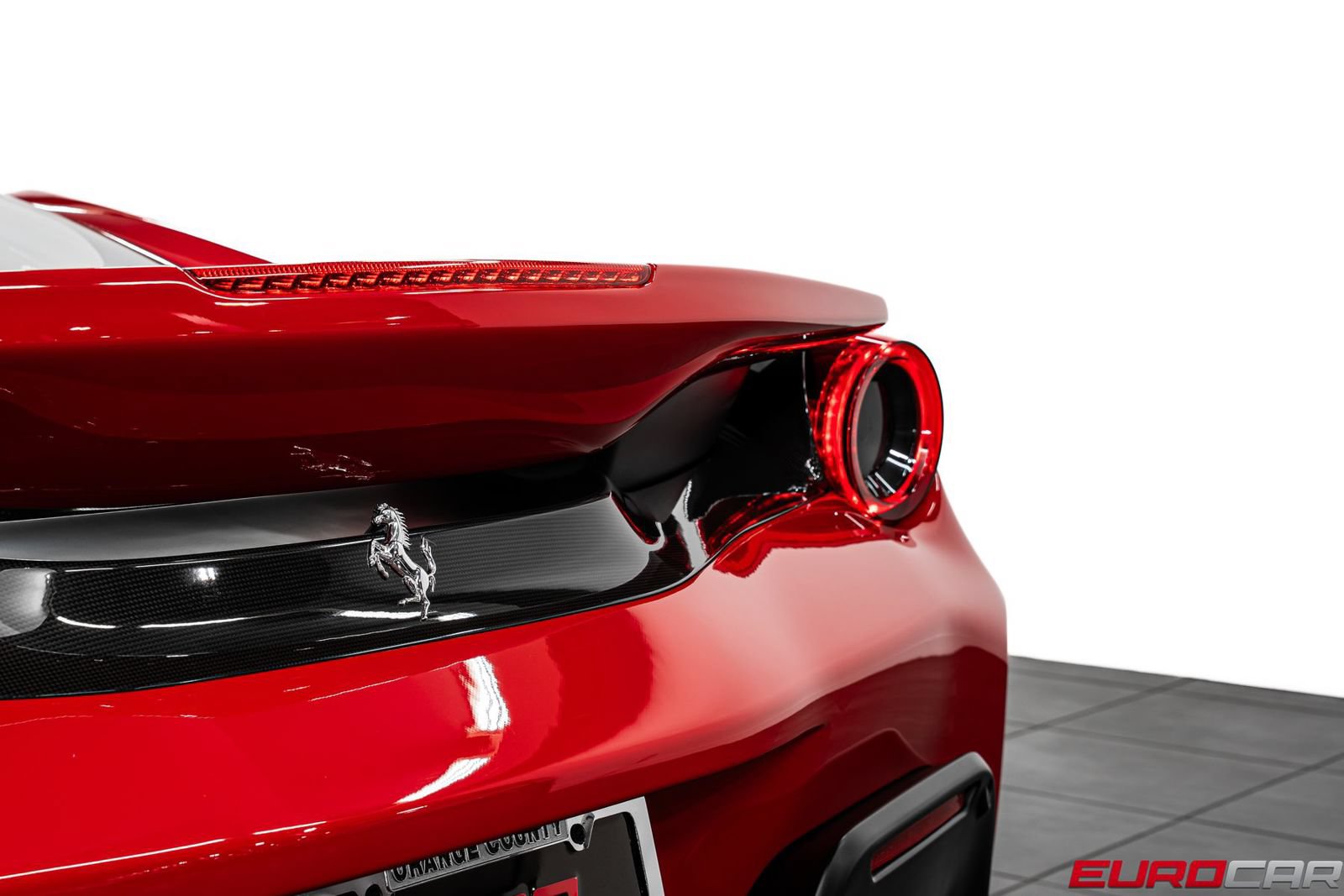 Used 2019 Ferrari 488 Pista Coupe RWD image 26