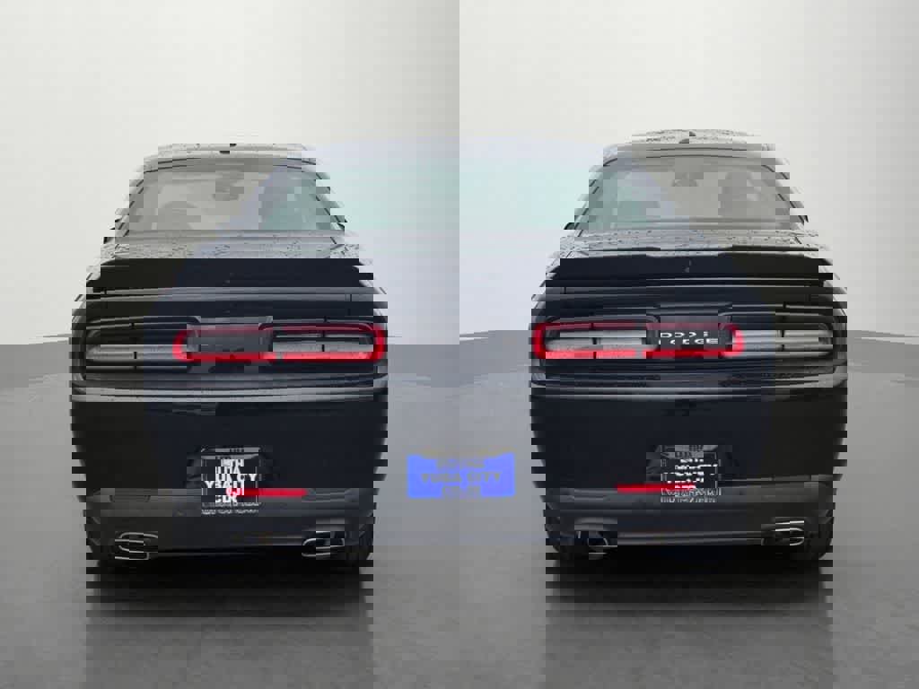 Used 2022 Dodge Challenger GT image 5