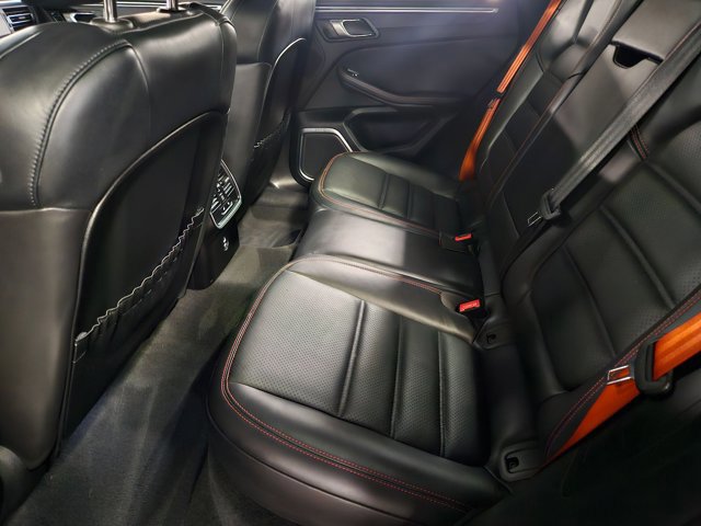 Used 2023 Porsche Macan GTS image 18