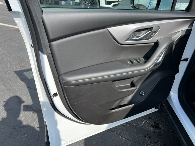 Certified 2024 Chevrolet Blazer LT w/ LPO, Floor Liner Package AWD/4WD image 36