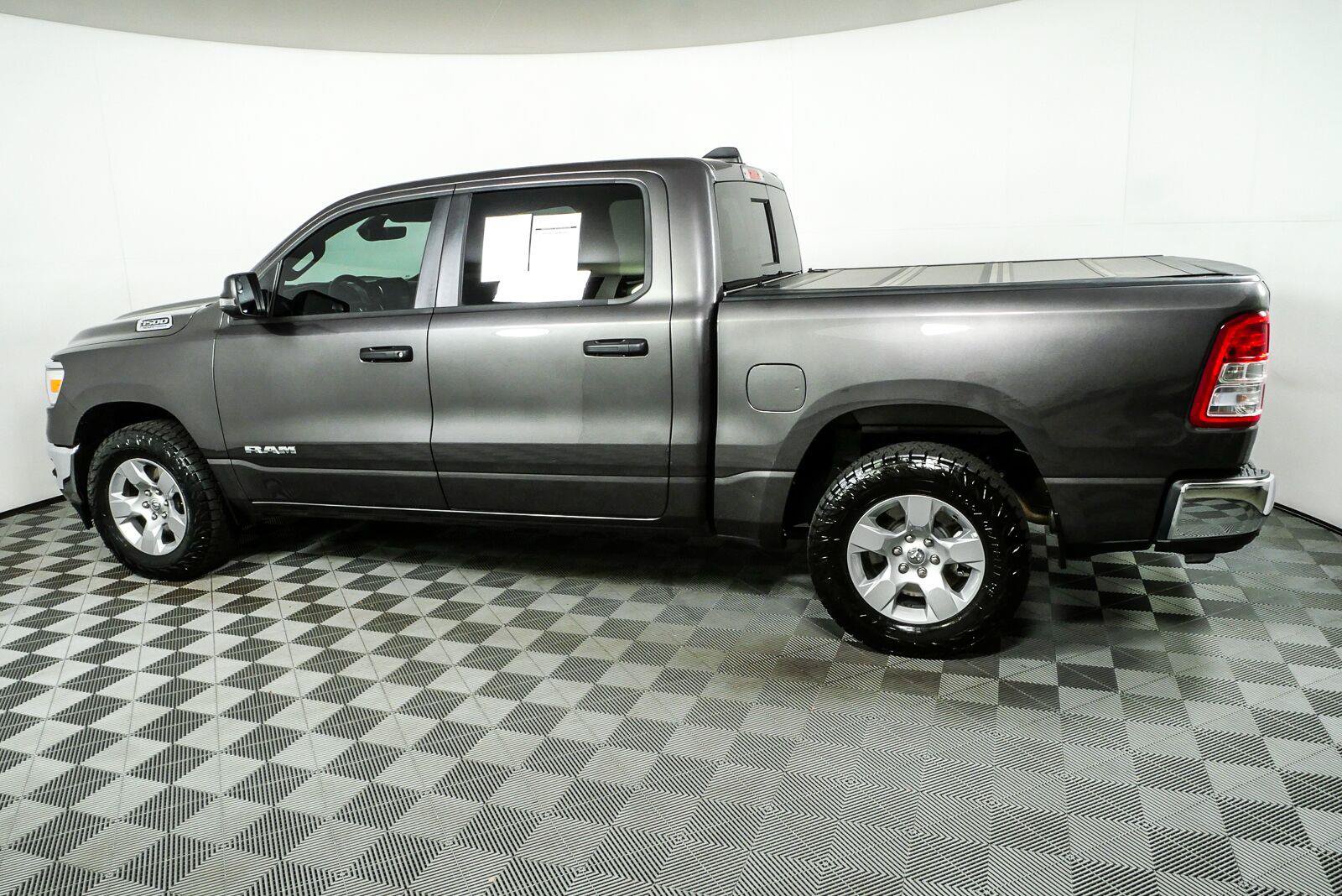 Used 2023 RAM 1500 Big Horn AWD/4WD image 30