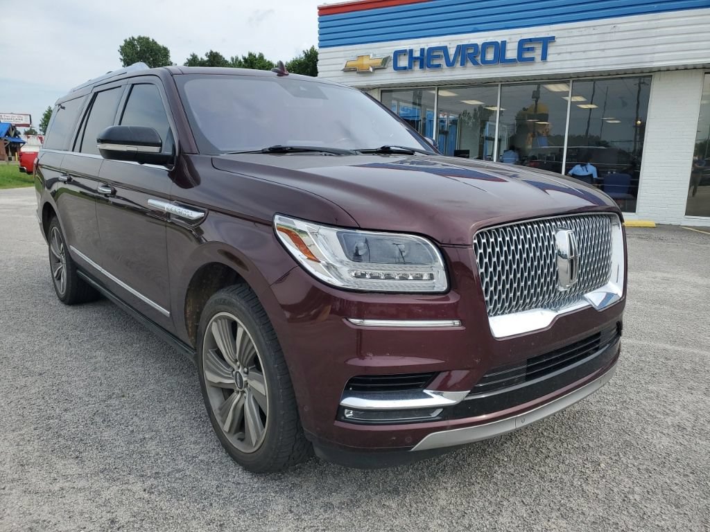 Used 2018 Lincoln Navigator L Reserve w/ Technology Package AWD/4WD image 1