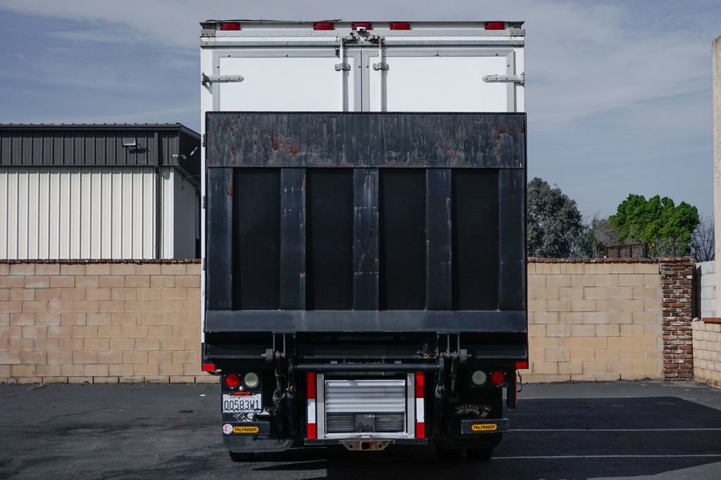 Used 2015 Ford F550 2WD Regular Cab Super Duty image 7