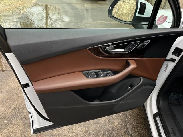 Used 2019 Audi Q7 3.0T Premium w/ Cold Weather Package image 13