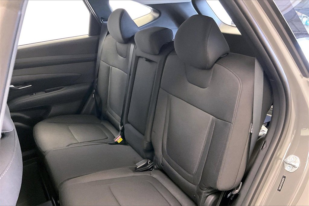 New 2026 Hyundai Tucson SE image 10