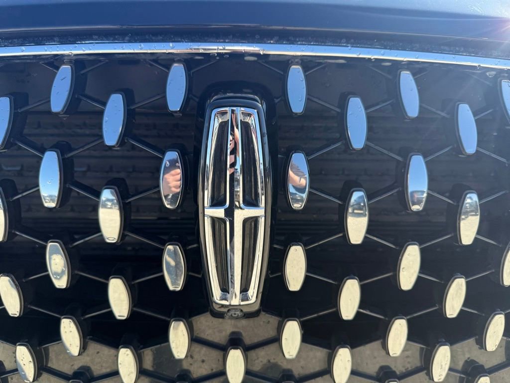 Used 2023 Lincoln Corsair Reserve w/ Equipment Group 201A image 19