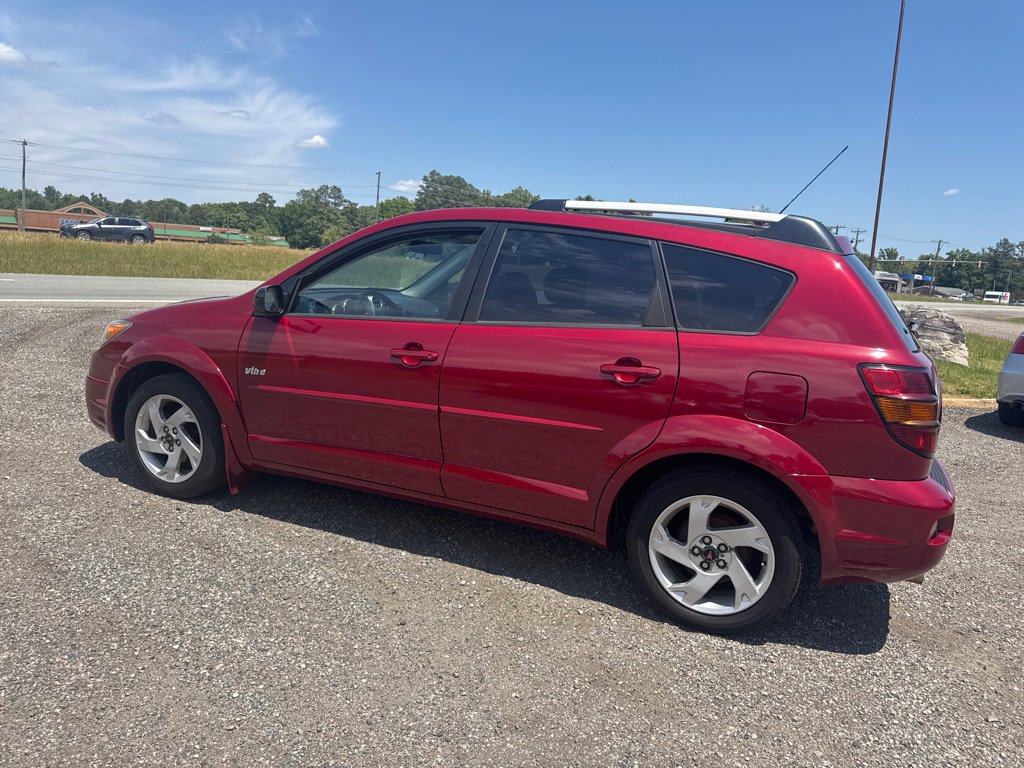 Used 2004 Pontiac Vibe w/ Moon And Tunes Value Package FWD image 5