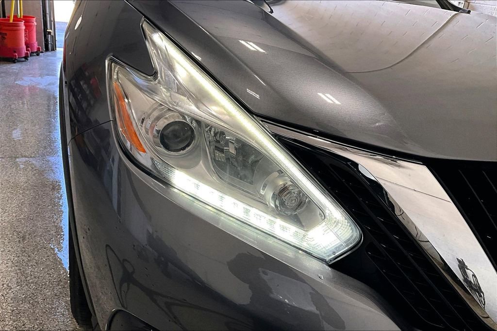 Used 2017 Nissan Murano S AWD/4WD image 31