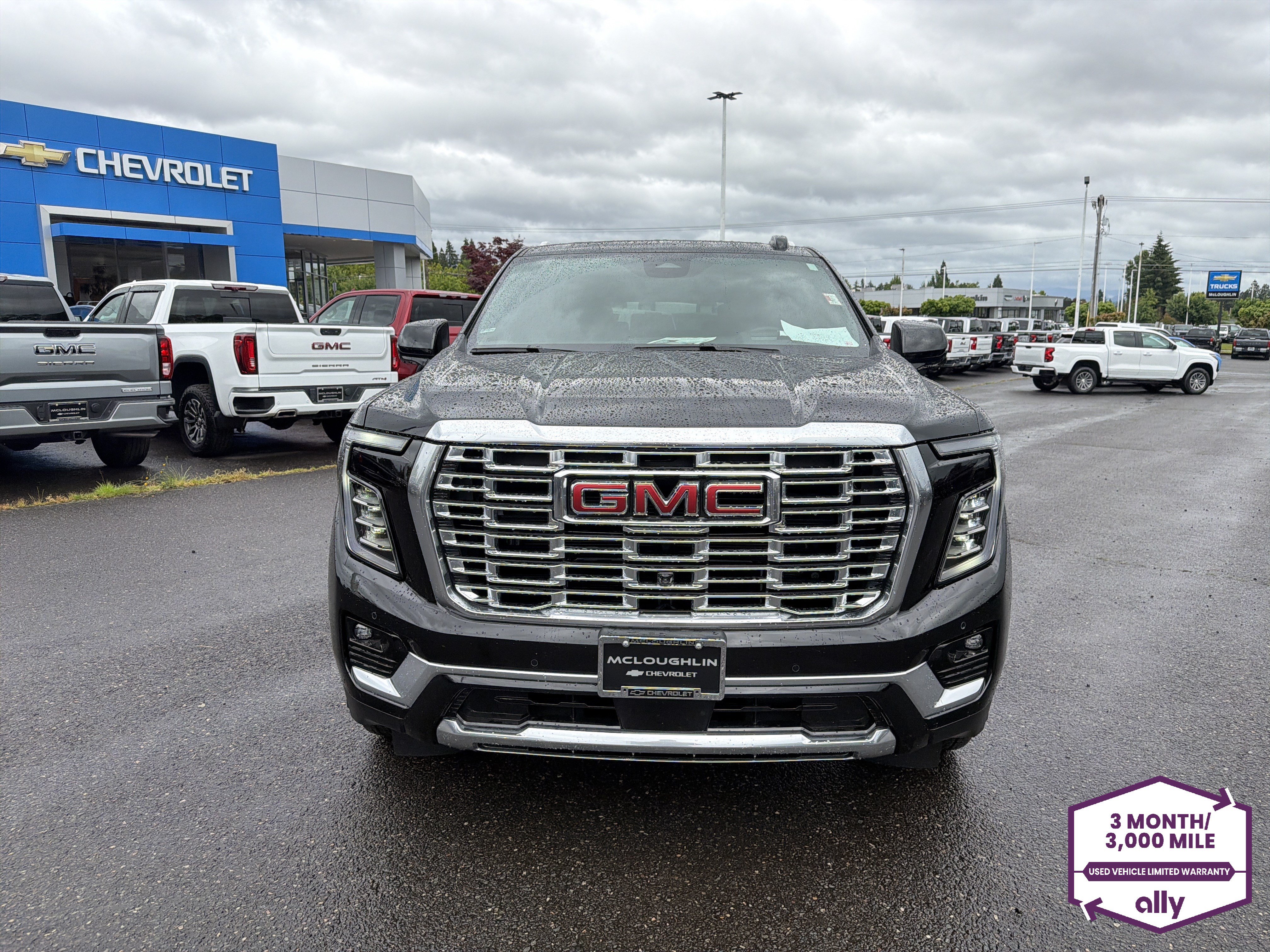Used 2025 GMC Yukon Denali w/ Denali Reserve Package AWD/4WD image 8