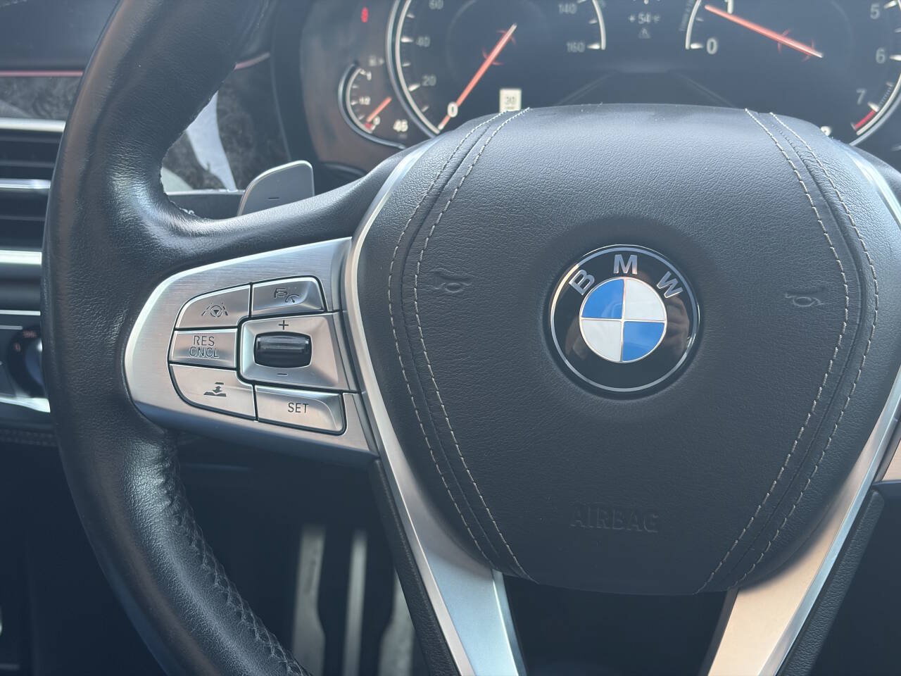 Used 2016 BMW 750i xDrive AWD/4WD image 32