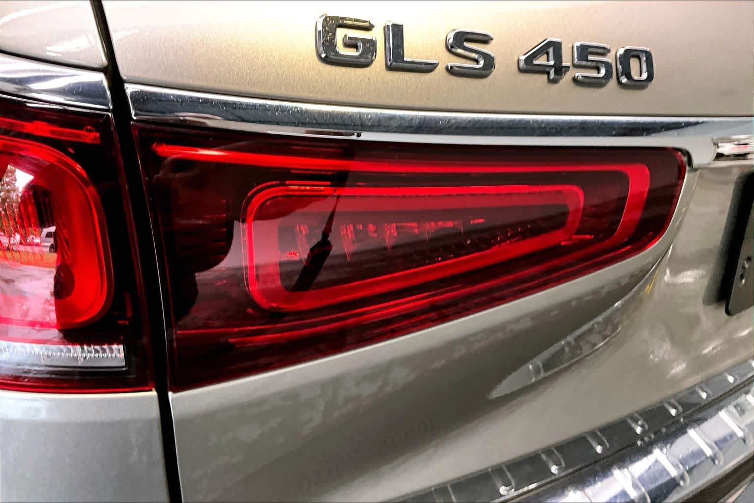 Used 2020 Mercedes-Benz GLS 450 4MATIC image 28