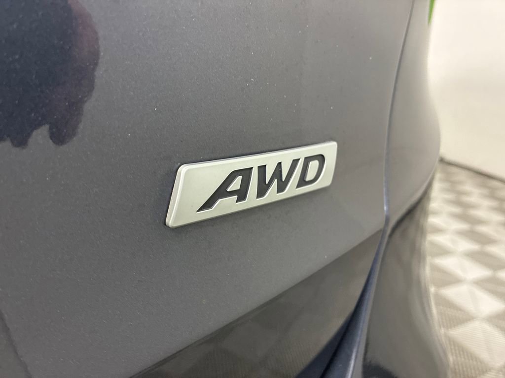 Used 2018 Hyundai Santa Fe SE image 27