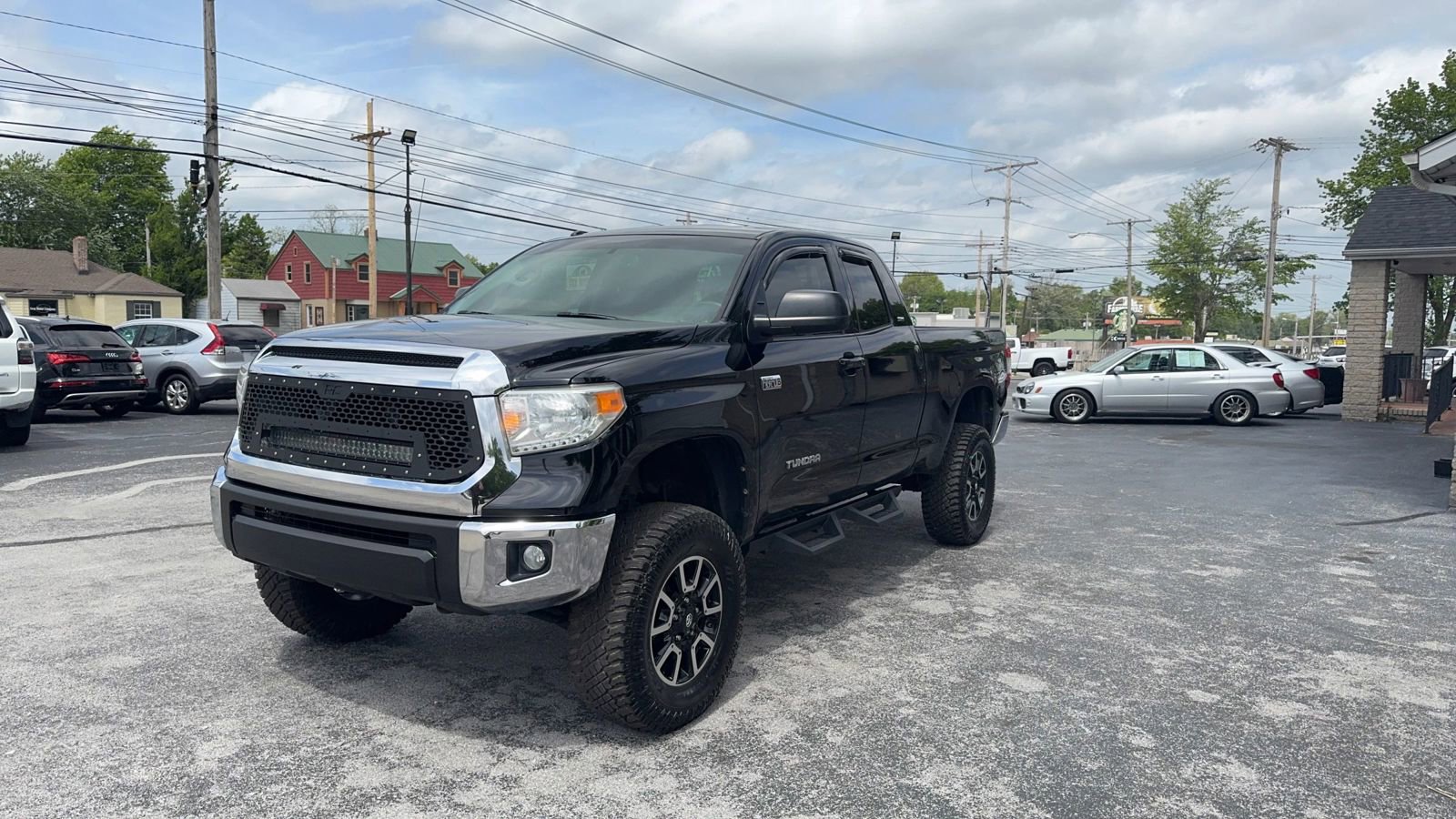 Used 2016 Toyota Tundra SR5 w/ TRD Off Road Package AWD/4WD image 3