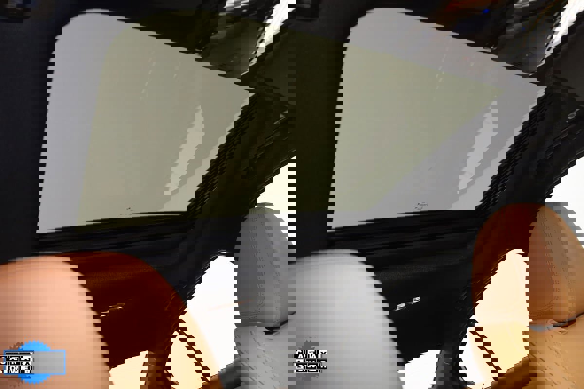 Used 2023 BMW 330i xDrive Sedan w/ Driving Assistance Package image 11