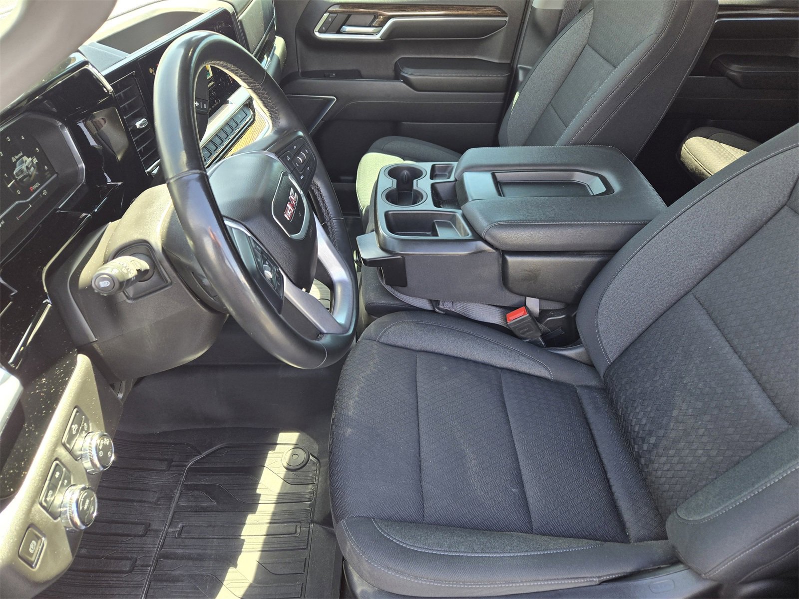 Used 2023 GMC Sierra 1500 SLE image 11