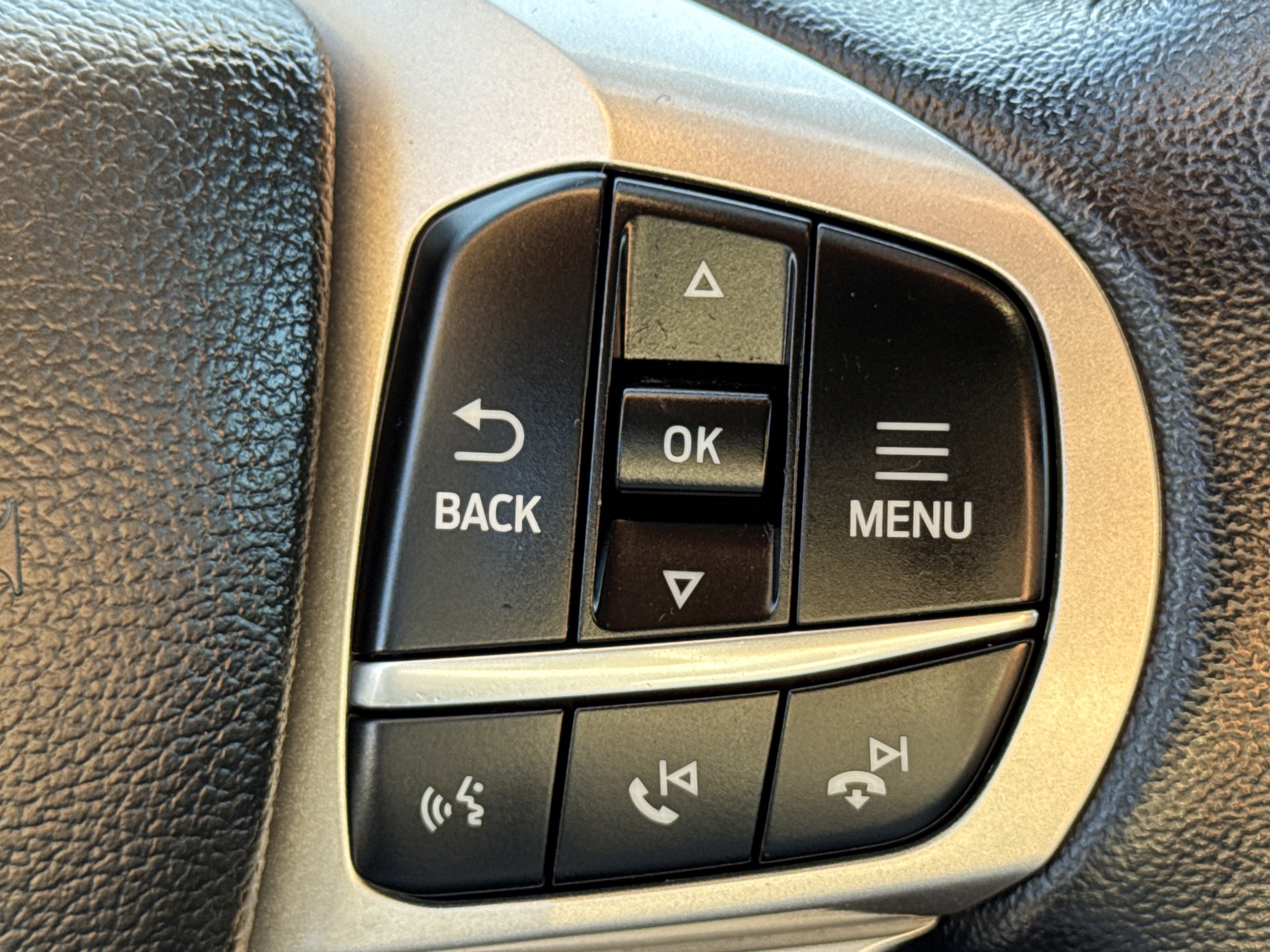 Used 2023 Ford Explorer Limited w/ Equipment Group 301A image 31