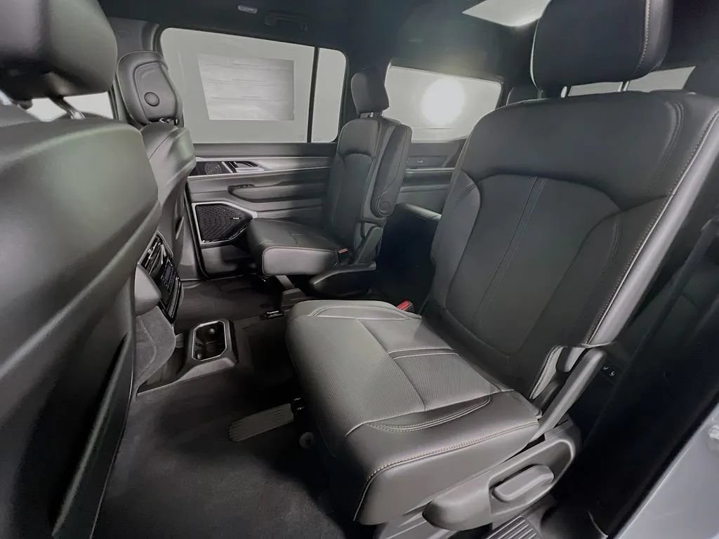 New 2026 Jeep Grand Wagoneer 4WD image 27