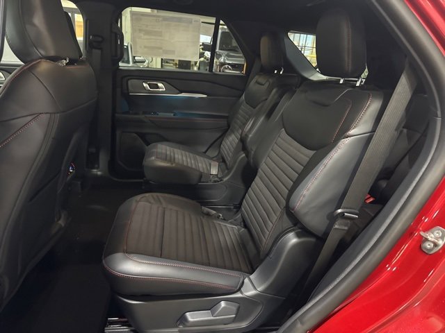 New 2026 Ford Explorer ST-Line w/ ST-Line Street Pack image 10