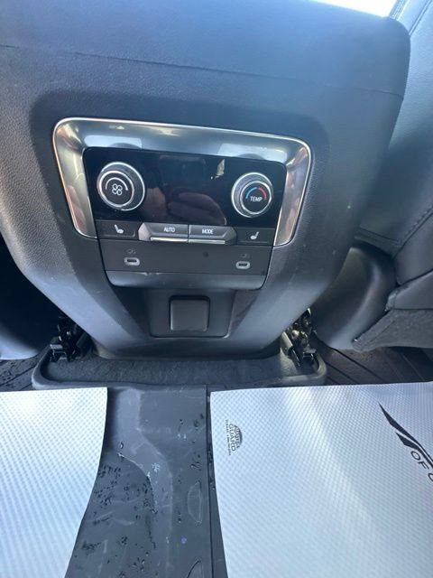 Used 2024 Chevrolet Suburban RST w/ Luxury Package AWD/4WD image 27