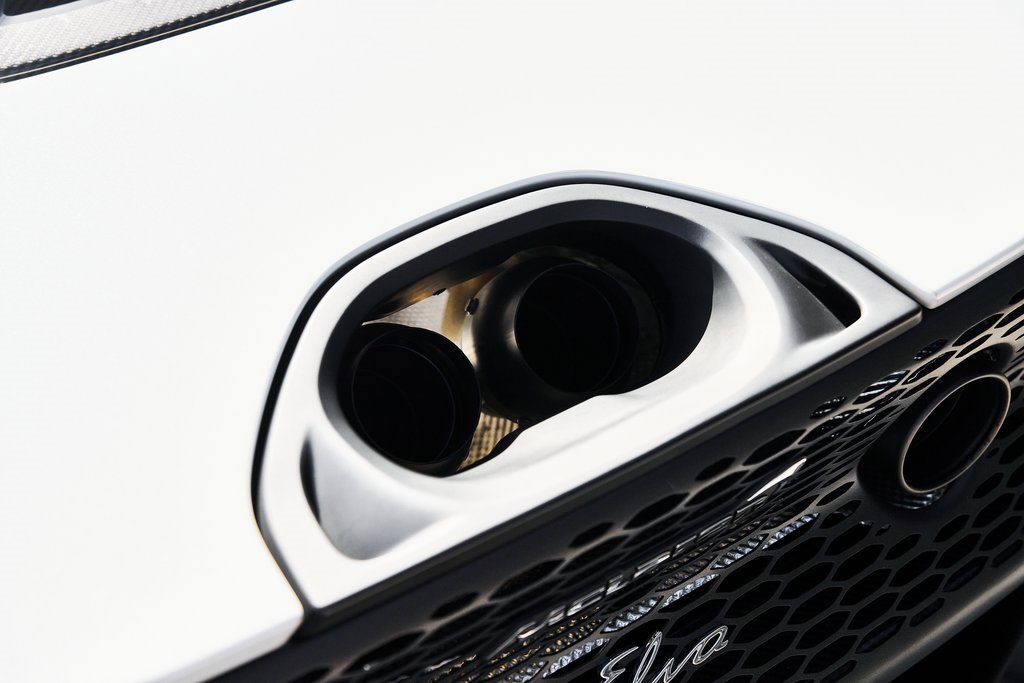 Used 2021 McLaren Elva image 14