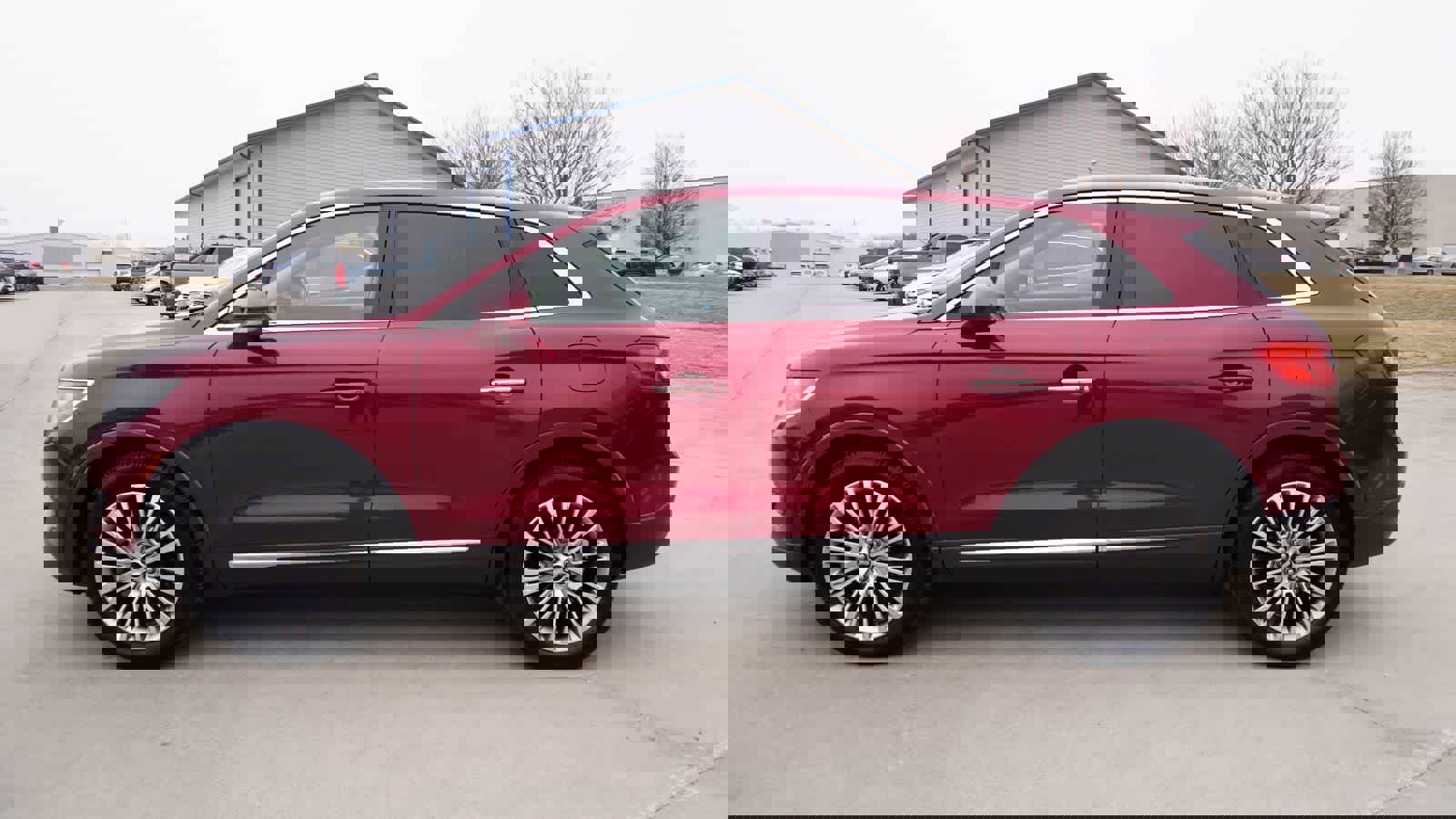 Used 2016 Lincoln MKX Reserve w/ Technology Package image 3