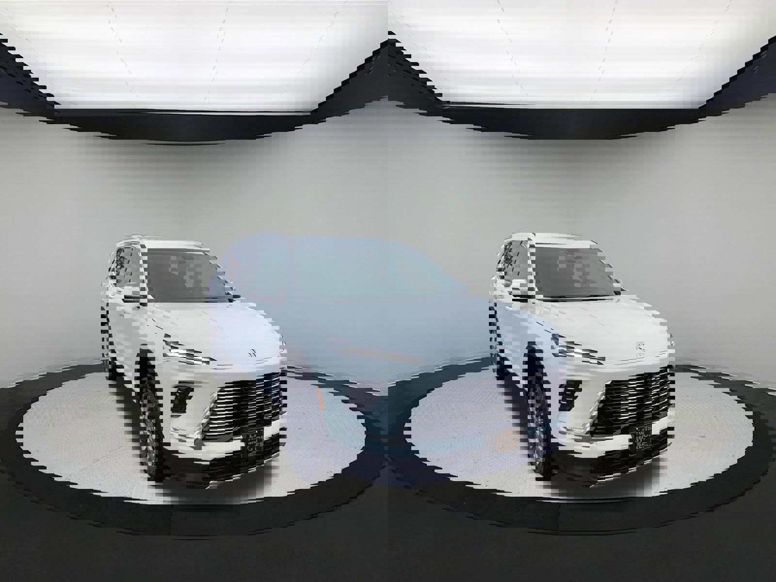 Used 2025 Buick Enclave Preferred image 2