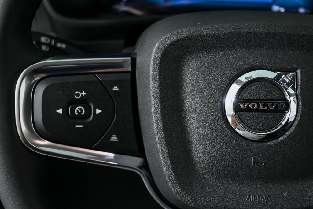 Certified 2026 Volvo XC40 B5 Core w/ Climate Package image 11