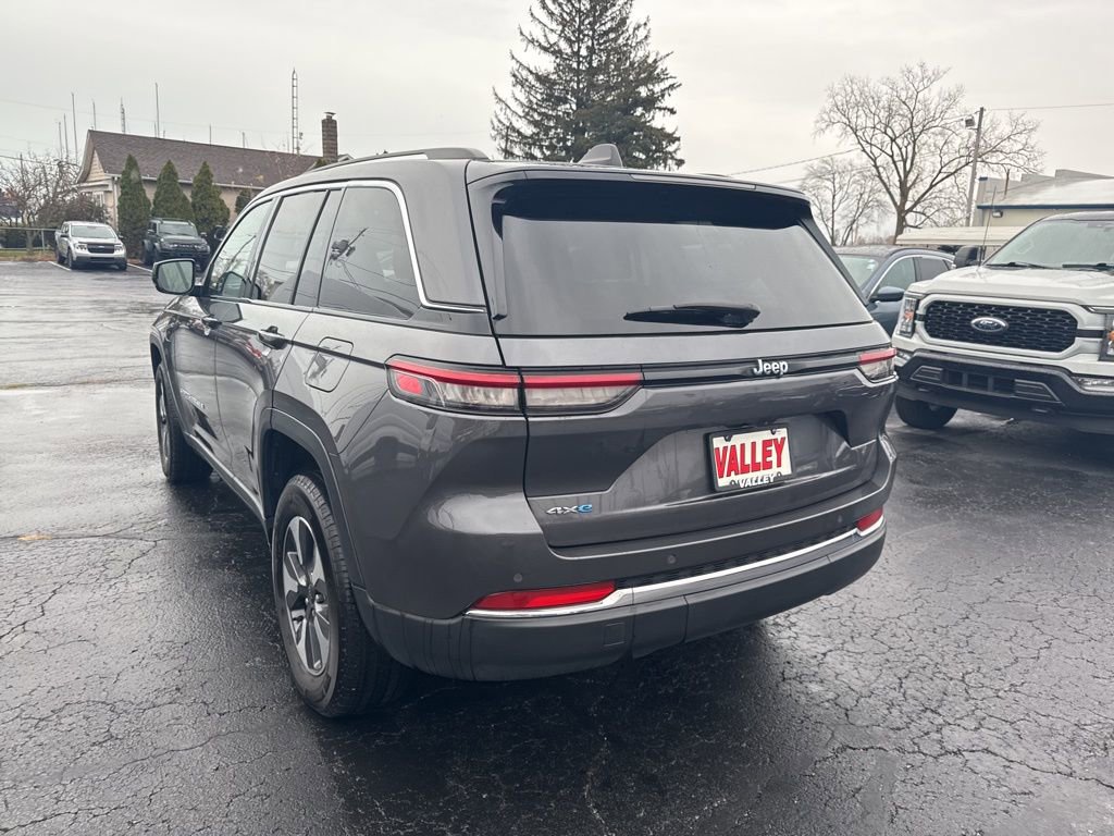Used 2023 Jeep Grand Cherokee 4WD 4xe image 12