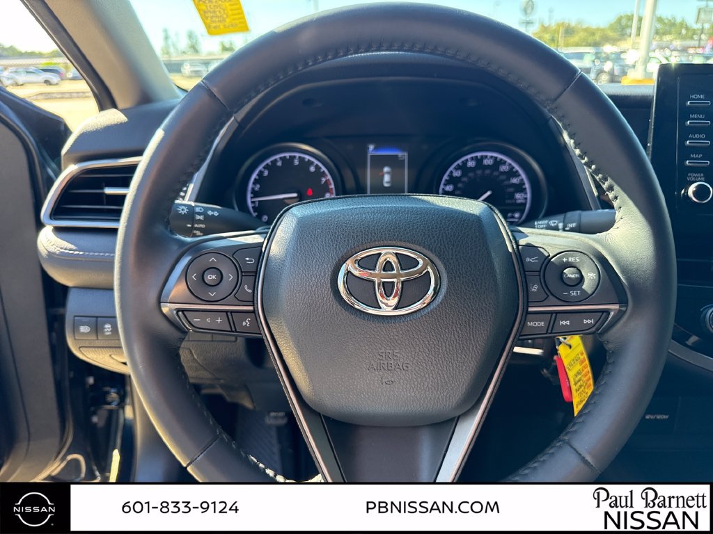 Used 2021 Toyota Camry SE FWD image 18