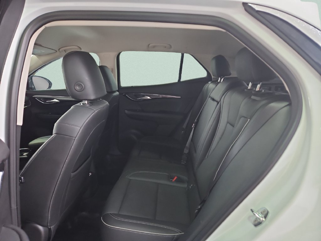 Used 2022 Buick Envision Essence w/ Technology Package I FWD image 10