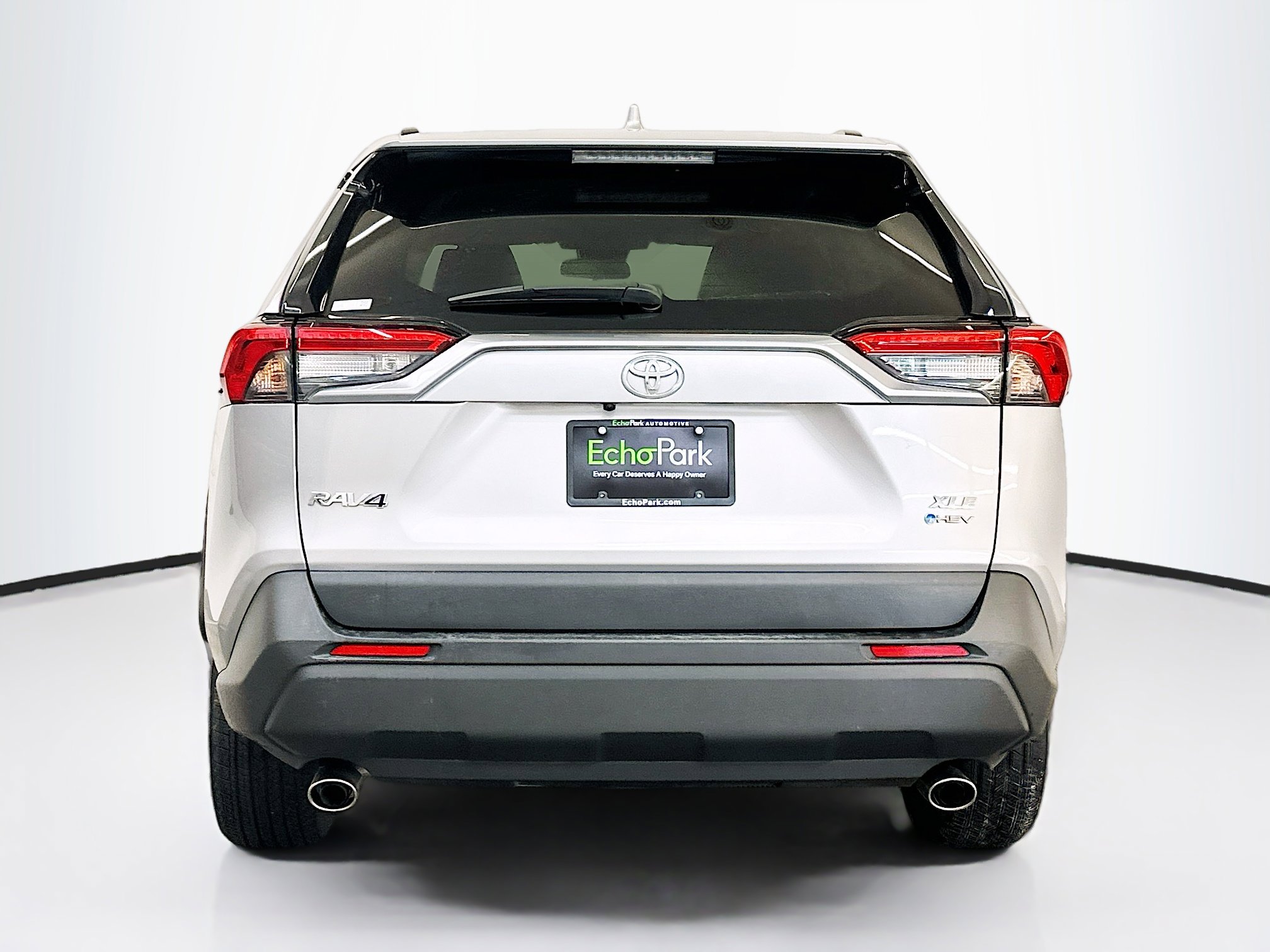 Used 2025 Toyota RAV4 XLE image 7